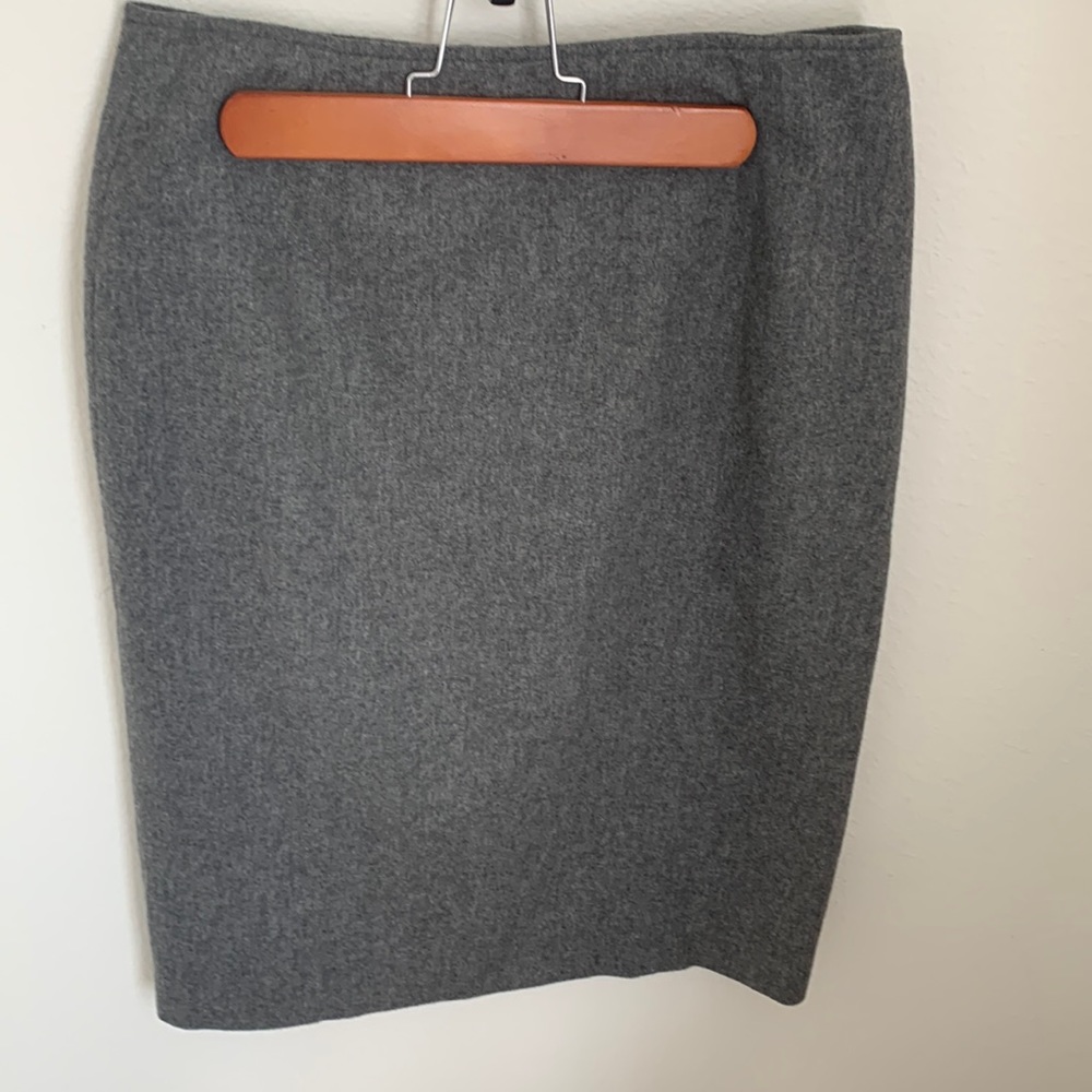 Anne Klein II Heather grey pencil skirt 24”
